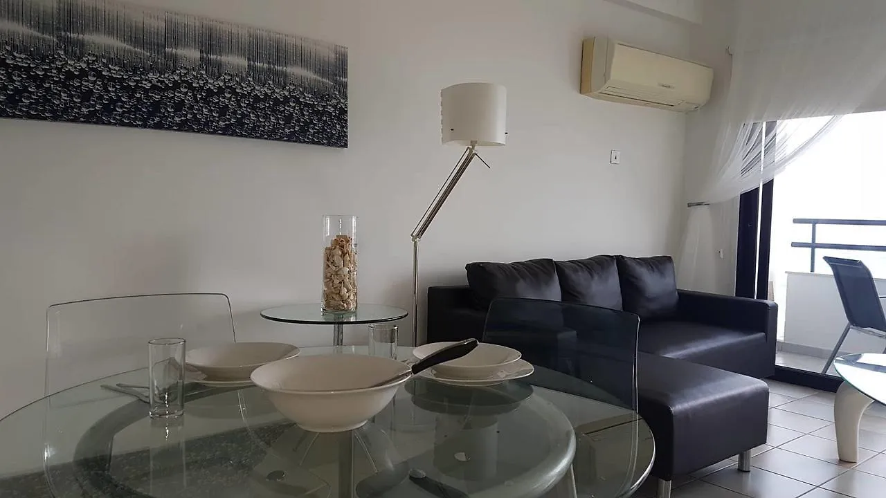 לרנקה Krasas Beach Apartments 0*,  קפריסין